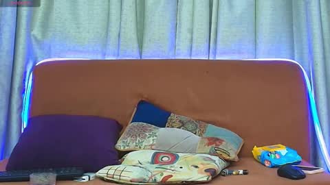 Snapshot of 01klhoe01 chatting on 11, 11, 2025 Klhoe Carter 3 online show from 11, 11, 2025
