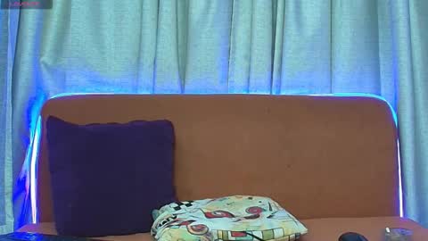 Snapshot of 01klhoe01 chatting on 14, 11, 2025 Klhoe Carter 3 online show from 14, 11, 2025
