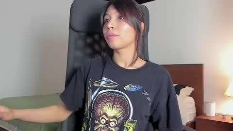 Snapshot of 0amy1 chatting on 2, 12, 2025 amy online show from 2, 12, 2025