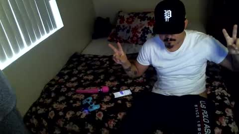 Snapshot of 0bigdickmick chatting on 15, 11, 2025 PeterGrandee online show from 15, 11, 2025