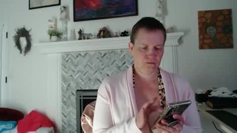 Aurora Willows online show from 9, 4, 2026