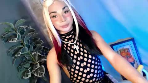 Snapshot of 18_nicole chatting on 10, 6, 2026 barbie online show from 10, 6, 2026
