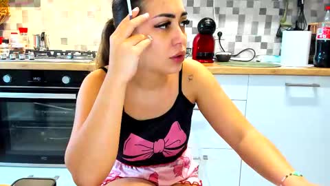 18belleskinny online show from 7, 10, 2025