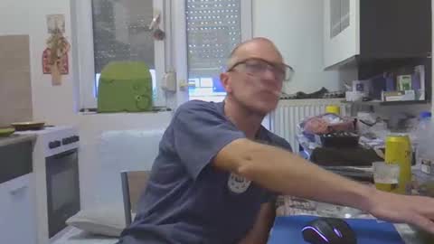 1973man online show from 18, 12, 2025