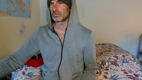 Snapshot of 19djulia chatting on 11, 3, 2025 djulia online show from 11, 3, 2025