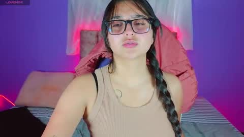 Snapshot of 1_scarllet_ chatting on 21, 3, 2026 1_scarllet_ online show from 21, 3, 2026