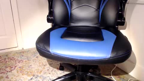 i erupt if you suck ur nipples 4 me and look at the camera while watching me online show from 16, 2, 2025