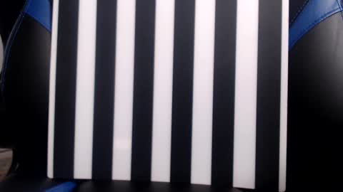 i erupt if you suck ur nipples 4 me and look at the camera while watching me online show from 9, 3, 2025