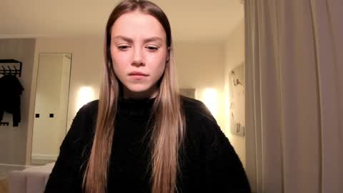 Lily 3 online show from 18, 12, 2024