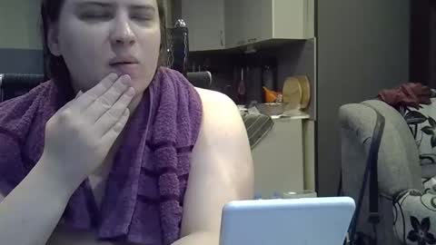 1LINDSEY1 online show from 12, 9, 2025