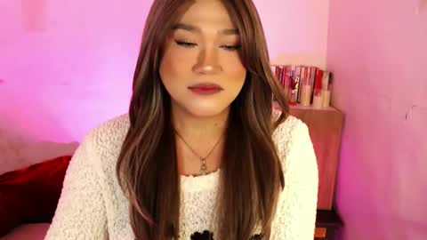 1lovelymess online show from 5, 4, 2026