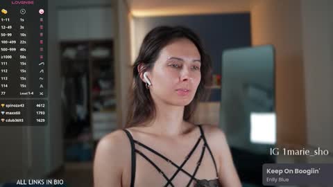 Marie online show from 9, 10, 2025