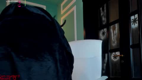 Moona  online show from 19, 1, 2025