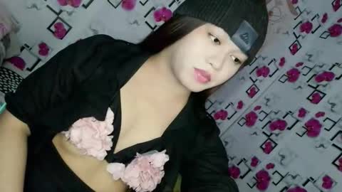 1sexy_kim69 online show from 16, 4, 2026