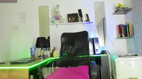 Snapshot of 1sweetvaleria1 chatting on 19, 5, 2026 1sweetvaleria1 online show from 19, 5, 2026