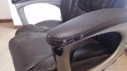 Mark online show from 25, 10, 2025