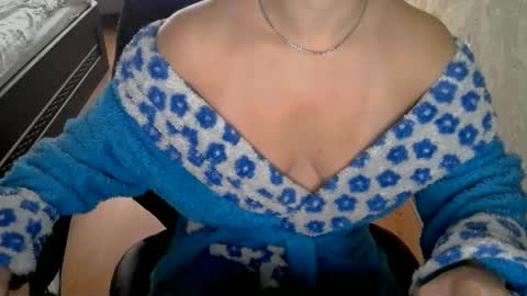 1your_hot_girls online show from 4, 2, 2025