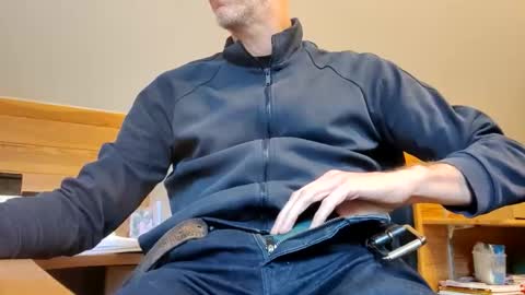 Snapshot of 22_acacia_avenue chatting on 16, 12, 2025 22_acacia_avenue online show from 16, 12, 2025