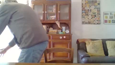 22esserre online show from 6, 2, 2026