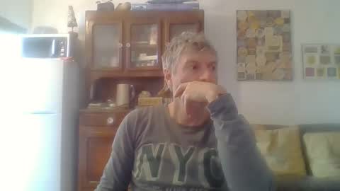 22esserre online show from 24, 3, 2026