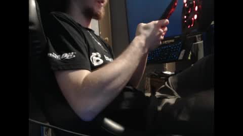 Snapshot of 2big2hype chatting on 19, 5, 2026 cheif online show from 19, 5, 2026