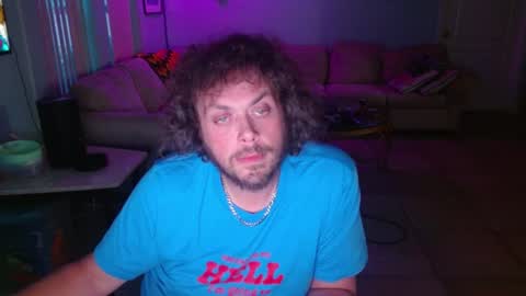 Snapshot of 2dirtyhillbillies chatting on 30, 6, 2026 ThrillBilly online show from 30, 6, 2026
