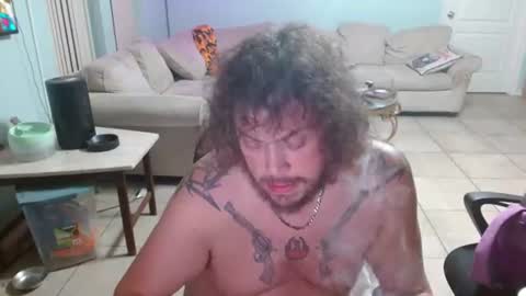 Snapshot of 2dirtyhillbillies chatting on 13, 7, 2026 ThrillBilly online show from 13, 7, 2026