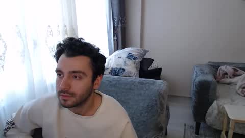 Snapshot of 2handsomeman chatting on 25, 4, 2026 Berk online show from 25, 4, 2026