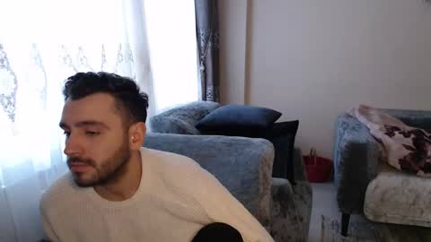Snapshot of 2handsomeman chatting on 2, 5, 2026 Berk online show from 2, 5, 2026