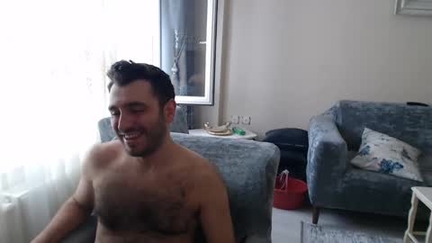 Snapshot of 2handsomeman chatting on 12, 5, 2026 Berk online show from 12, 5, 2026