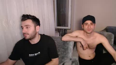 Snapshot of 2handsomeman chatting on 16, 5, 2026 Berk online show from 16, 5, 2026