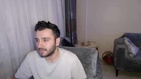 Snapshot of 2handsomeman chatting on 20, 5, 2026 Berk online show from 20, 5, 2026