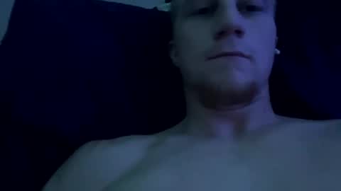 Snapshot of 302kingpin chatting on 12, 11, 2025 302kingpin online show from 12, 11, 2025