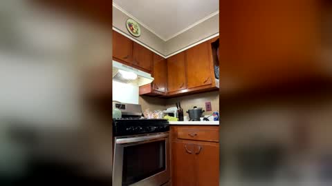 Snapshot of 33adidas chatting on 16, 3, 2026 33adidas online show from 16, 3, 2026