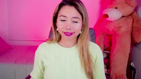 independent model online show from 26, 4, 2026