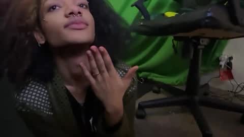 Nicky online show from 2, 12, 2024