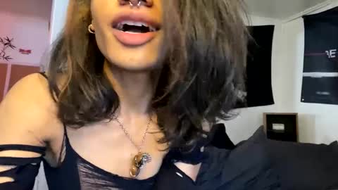 Nicky online show from 22, 12, 2024