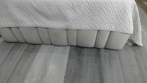 3X NAXAA online show from 16, 9, 2025