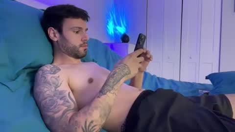 Snapshot of 3xxxjason chatting on 2, 12, 2025 3xxxjason online show from 2, 12, 2025