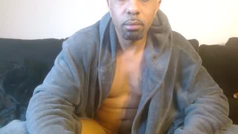 Snapshot of 420flyguy chatting on 20, 12, 2024 420flyguy online show from 20, 12, 2024