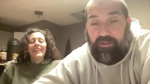 Snapshot of 420kc_couple chatting on 29, 10, 2025 KC420Couple online show from 29, 10, 2025