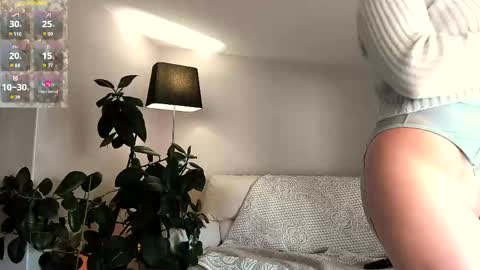 Snapshot of 5_in_one chatting on 24, 4, 2026 Sunshine online show from 24, 4, 2026