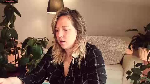 Snapshot of 5_in_one chatting on 30, 6, 2026 Sunshine online show from 30, 6, 2026
