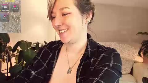 Snapshot of 5_in_one chatting on 2, 7, 2026 Sunshine online show from 2, 7, 2026