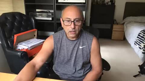 daddy vegas  for single women and couples here online show from 3, 4, 2026