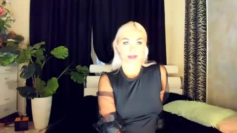 Snapshot of 6noangel66 chatting on 28, 5, 2026 SABOTAGE online show from 28, 5, 2026