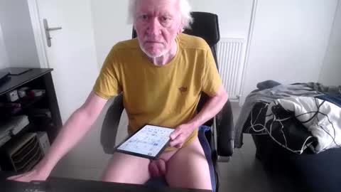 Snapshot of 73yves chatting on 14, 5, 2026 73yves online show from 14, 5, 2026