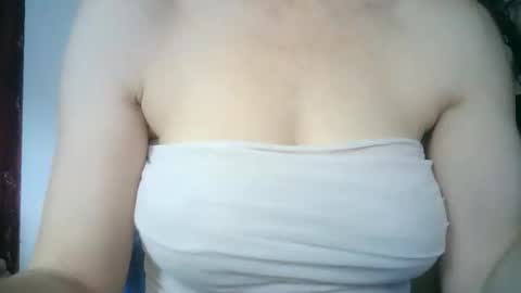 Snapshot of 77lilu chatting on 14, 2, 2026 Lilu online show from 14, 2, 2026