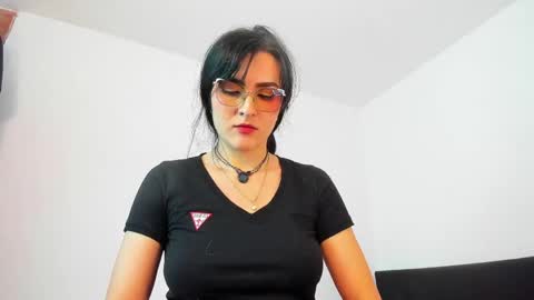 Snapshot of 77neferkitty77 chatting on 2, 6, 2026 online show from 2, 6, 2026