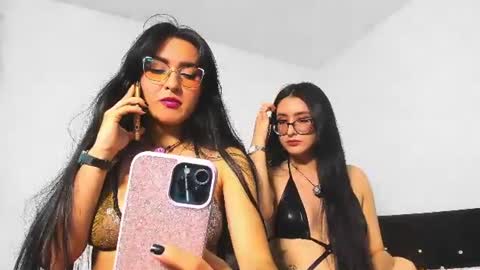Snapshot of 77neferkitty77 chatting on 24, 7, 2026 online show from 24, 7, 2026